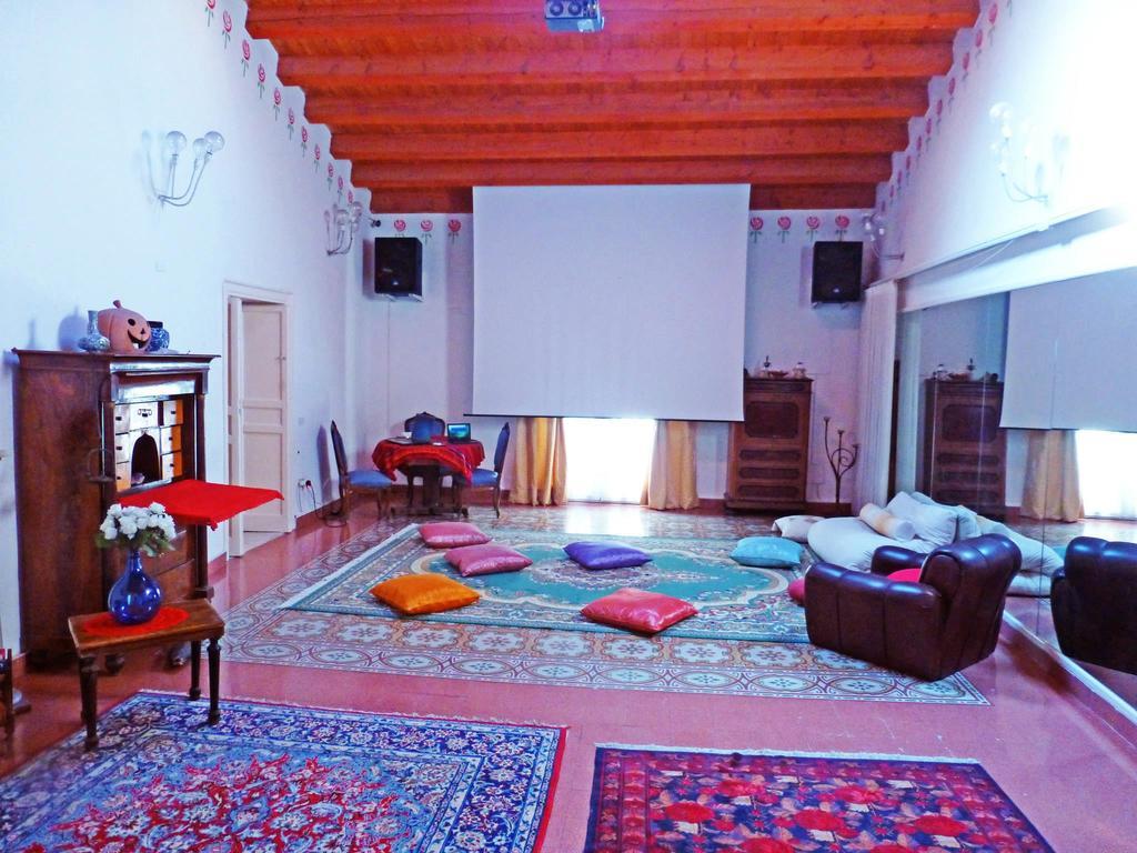 Vucciria Hostel Palermo Bagian luar foto